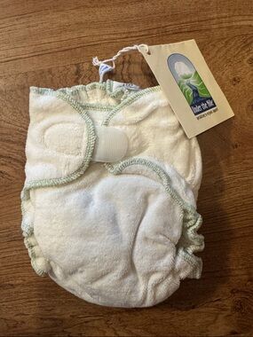 Cream Organic Cotton Cotton Diaper - Medium - NWT